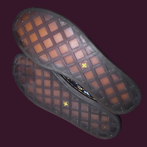 Dr. Martens Black Lace Up Boots Classic Style - Picture 5 of 7